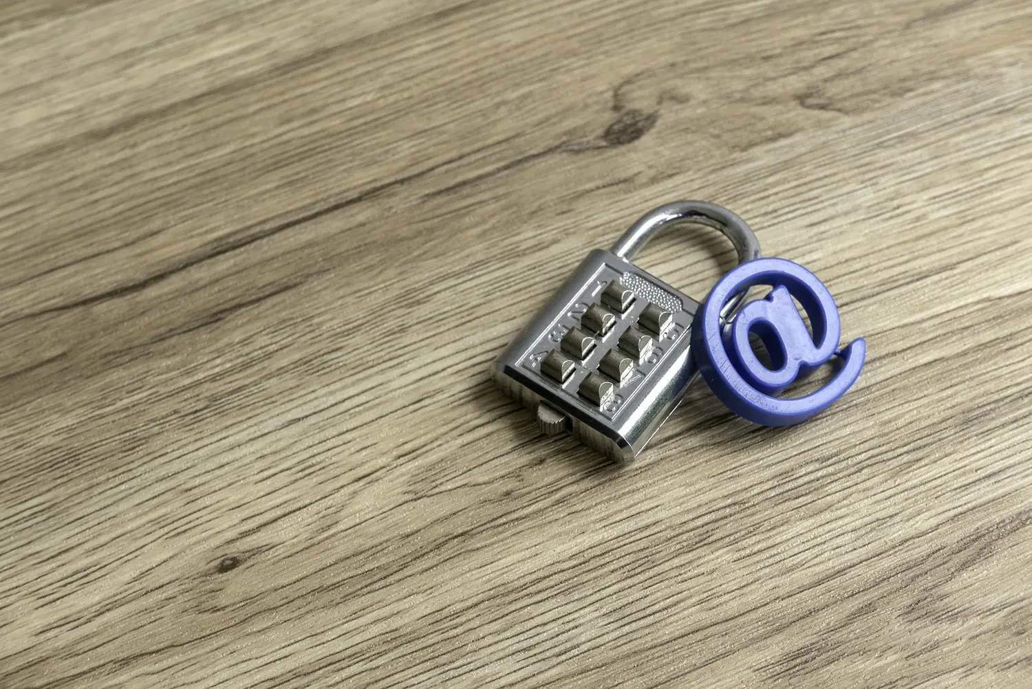 Jak zabezpieczyć firmowe konta email przed przejęciem?