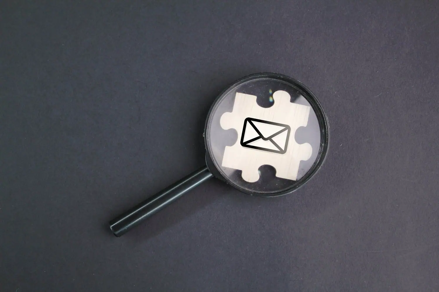 Monitoring compliance w międzynarodowej komunikacji email