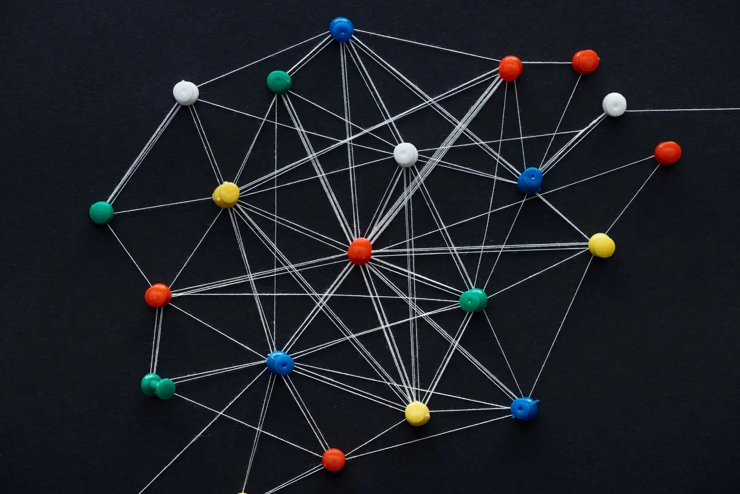 Knowledge Graph w systemach biznesowych - zastosowania i wdrożenie