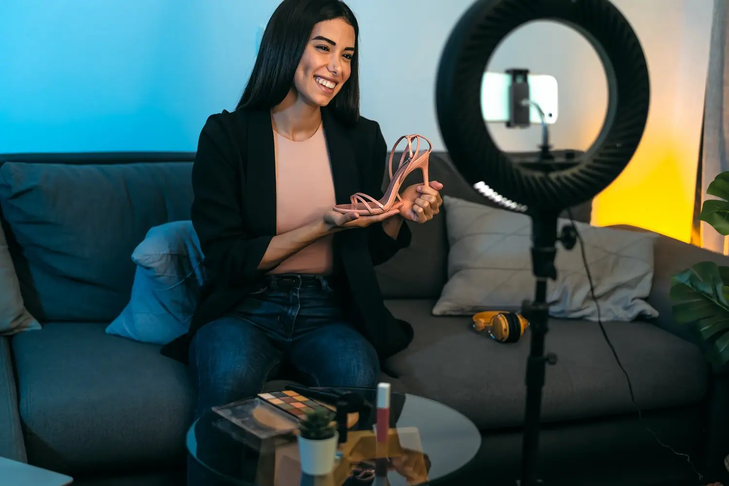 Fake Influencer Detection - metodyka i narzędzia weryfikacji
