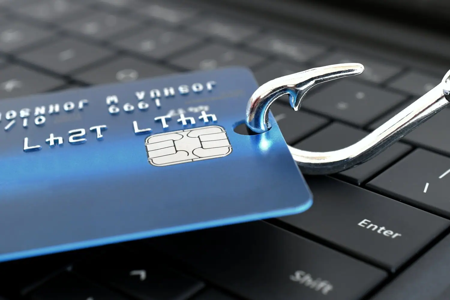 Order Fraud Prevention w e-commerce - strategie i implementacja